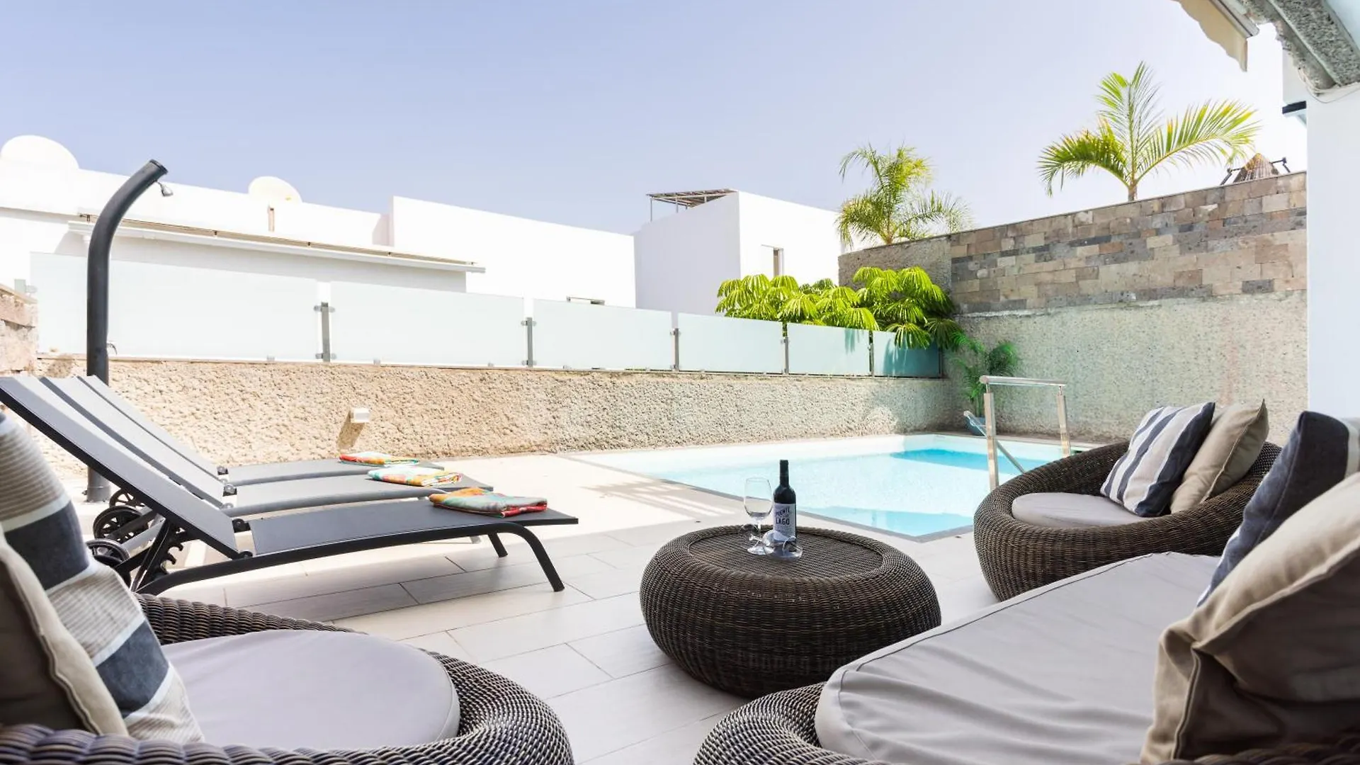 ヴィラ アデヘ Luxury Bkm In Playa Del Duqueヴィラ